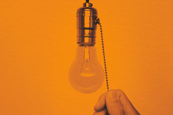 Lit or Lighted? Deciphering Irregular Past Tense Verbs